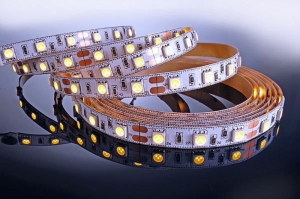 Flexibler LED Stripe IP 20, 12V, LED Typ 180xSMD 5050, 14,4 W/m, 43,2W/Stripe, 3m Rolle, warmweiß