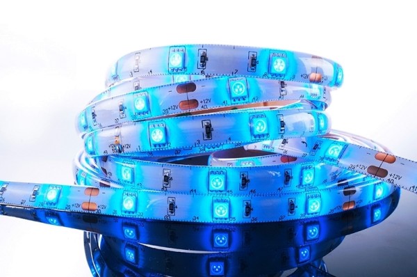 Flexibler LED Stripe IP 33, 12V, 5 m Rolle, blau